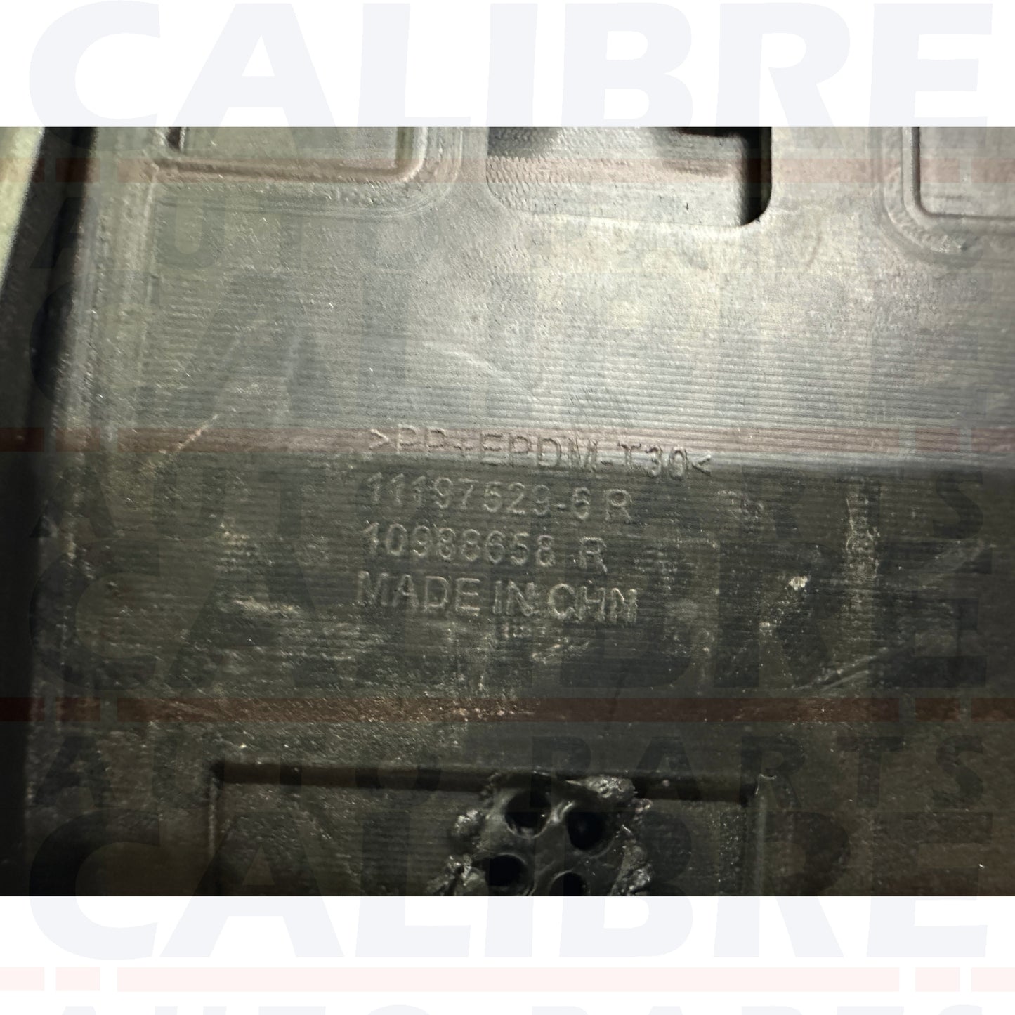 MG4 2022-2025 REAR DOOR TRIM RIGHT SIDE BLACK VERSION (10988658)