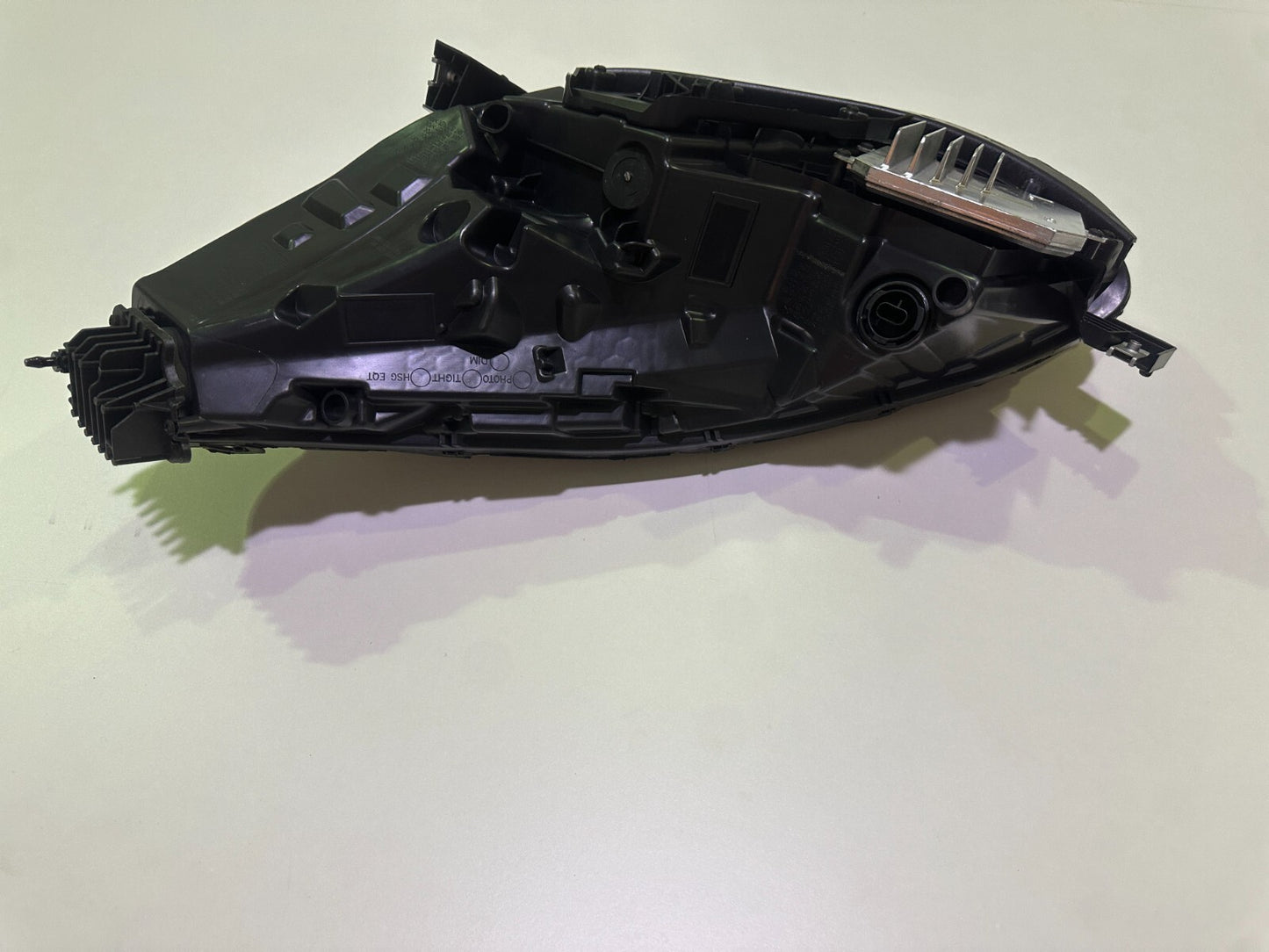 TESLA MODEL 3 HEADLIGHT ASSEMBLIES FRONT DRIVER SIDE O/S 2017-2020 1077376-00-C