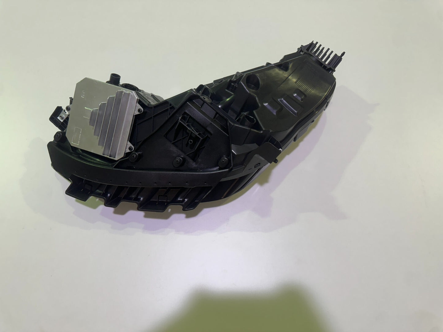 TESLA MODEL 3 HEADLIGHT ASSEMBLIES FRONT DRIVER SIDE O/S 2017-2020 1077376-00-C