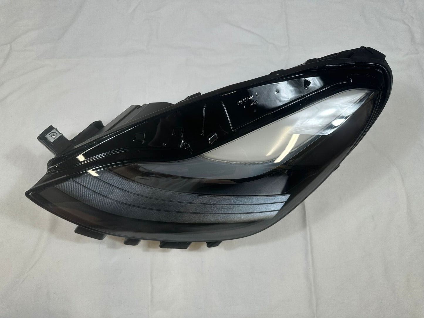 brand new Tesla Model 3 & Y Headlamp Headlight Passenger Side 1514952-00-D