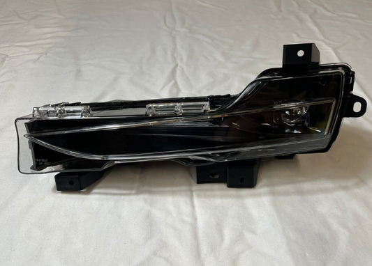 brand new TESLA MODEL 3 2020-2023 FRONT LEFT 1077391-00-E FOG LIGHT 1624798-00-A