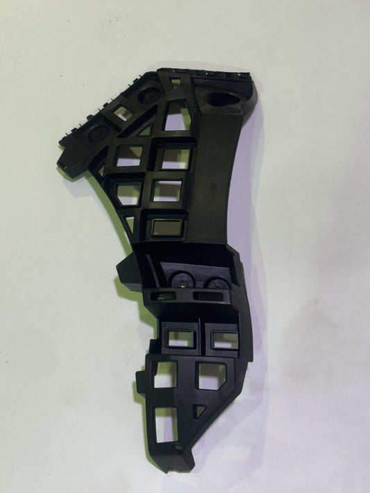 MG 4 SE & TROPHY 2022-2025 Rear Left Passenger Side Bumper Bracket - P11135808