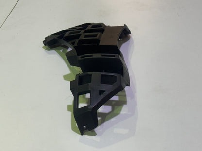 MG 4 SE & TROPHY 2022-2025 Rear Left Passenger Side Bumper Bracket - P11135808