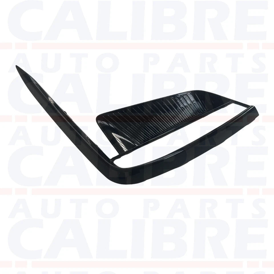 MG 4 TROPHY 2022-2025 Front Right Driver Side Fog Light Cover Trim RH - 10977790
