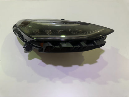 TESLA MODEL 3 HEADLIGHT ASSEMBLIES FRONT DRIVER SIDE O/S 2017-2020  1077376-00-C
